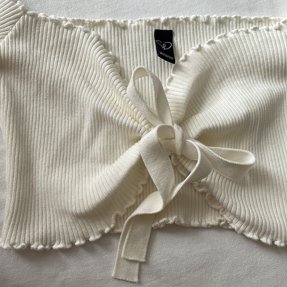 Windsor White Off The Shoulder Ruffle Bow Tie Super Crop Bralette- Size Medium - Picture 4 of 8